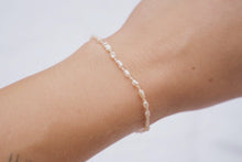Load image into Gallery viewer, Hand Knotted Pearl Bracelet