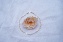 Load image into Gallery viewer, Hand Knotted Pearl Bracelet