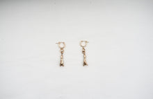 Load image into Gallery viewer, Snowdrop Hoops
