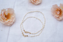 Load image into Gallery viewer, Hand Knotted Pearl Bracelet
